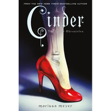Cinder: Book One of the Lunar Chronicles